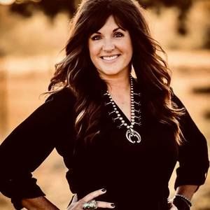 Meet your Posher, Whitney